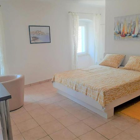 Apartment Zlata Rab Town Dış mekan fotoğraf