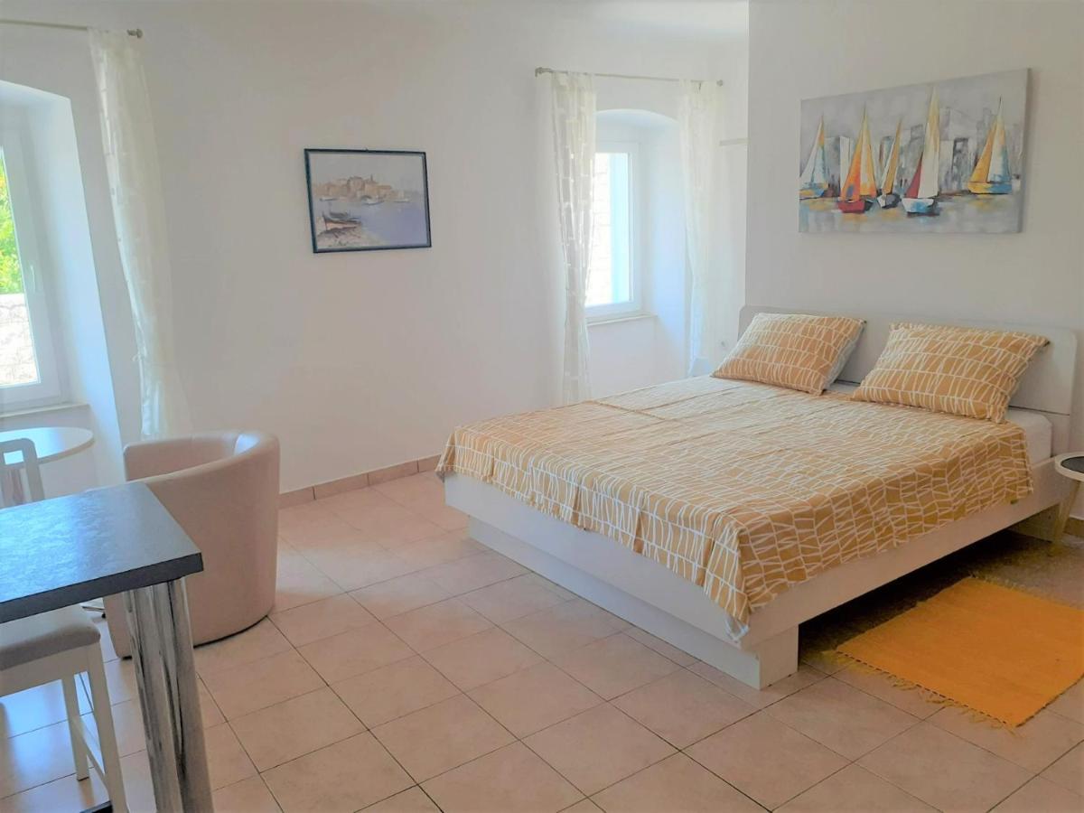Apartment Zlata Rab Town Dış mekan fotoğraf