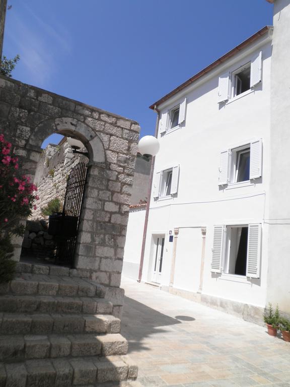 Apartment Zlata Rab Town Oda fotoğraf